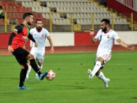 Karşıyaka, Kahramanmaraşspor'u konuk ediyor