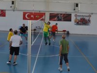 Karşıyaka Kaymakamı Filede 