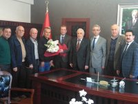 Karşıyaka Kemalpaşa Camii Derneği Kaymakam Çalışır'ı ziyaret etti