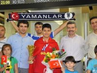 KARŞIYAKA ÖZEL YAMANLAR ORTAOKULU'NDAN AVRUPA ŞAMPİYONLUĞU...