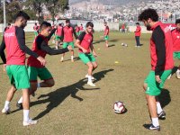 Karşıyaka, Pazarspor'u konuk ediyor