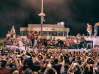 Karşıyaka sabaha kadar uyumadı...