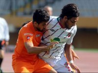 Karşıyaka sezonu galibiyet ile kapattı