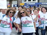 Karşıyaka, sokaklarını geri almak için yürüdü