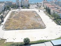 Karşıyaka Stadı'nda hareketlilik...