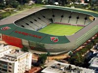 Karşıyaka Stadı'nın önünde engel kalmadı...