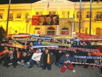 Karşıyaka taraftarı İstanbul'daki terör saldırısını protesto etti