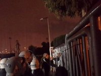 Karşıyaka taraftarı tesisleri bastı!..
