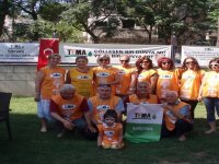 KARŞIYAKA TEMA VAKFI GÖNÜLLÜLERİ TOPRAK BAYRAMINI KUTLADI