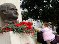 Karşıyaka, Uğur Mumcu’yu anıyor