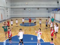 Karşıyaka Voleybol Spor Okulu’nda kış dönemi başlıyor!..