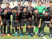 Karşıyaka, Yeşil Bursa önünde