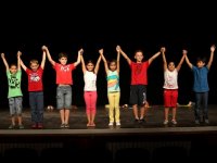 Karşıyaka yine tiyatroya doyacak...