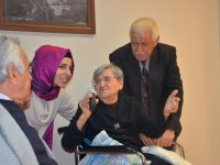 Karşıyaka Zübeyde Hanım Huzurevi'nde 