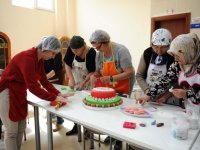 Karşıyaka'da 13 merkezde 145 hobi ve meslek edindirme kursu