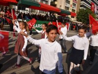 Karşıyaka’da 29 Ekim Cumhuriyet Bayramı törenle kutlandı