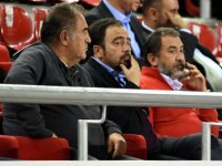 Karşıyaka'da Altuğ ve Büyükkarcı arasında gerginlik tırmanıyor