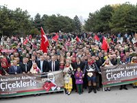 Karşıyaka'da ''Anneler Günü'nde'' 2 anlamlı kutlama yapılacak