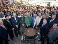 Karşıyaka'da Aşure Günü'nde birlik ve dostluk mesajı