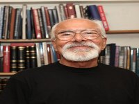 Karşıyaka'da ''Ayın Konuğu'' Emre Kongar