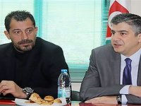 Karşıyaka'da ''birleşme'' istifası