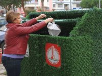 Karşıyaka'da çim kaplama çöp kutuları sayısı 2 bine çıktı