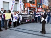 Karşıyaka'da cinsel istismarı protesto ettiler...