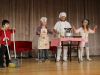 Karşıyaka'da engelleri sahnede aştılar...