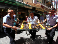 KARŞIYAKA'DA GIDA DENETİMLERİ SIKLAŞTI