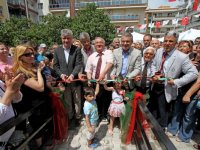 Karşıyaka’da iki modern park açıldı