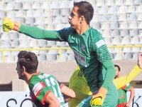 Karşıyaka'da kaleci Erhan da TFF'ye gitti... 