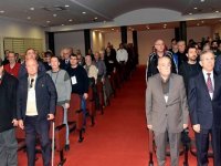 Karşıyaka'da kongre olaylı geçti... 