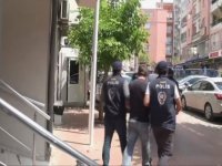 Karşıyaka'da kredi kartı kopyalayan Bulgar çetesi yakalandı