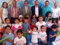 Karşıyaka'da öğrencilerin karne sevinci...