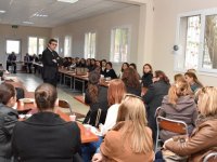 Karşıyaka'da okulların içi de dışı da kontrol altında