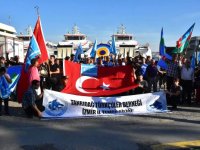 Karşıyaka'da referandum kararı protesto edildi