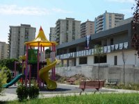 Karşıyaka'da sonbaharda açılış rüzgarı...