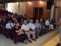 Karşıyaka'da STK'lara madde bağımlılığı semineri...