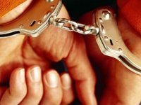 Karşıyaka'da tekel bayisi soyanlar yakalandı...