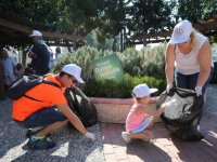 Karşıyaka'da temizlik seferberliği