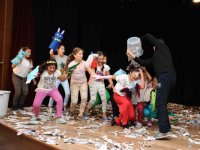 Karşıyaka’da tiyatro şöleni başlıyor