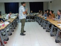 Karşıyaka'da ücretsiz Fransızca kursu...