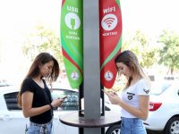 Karşıyaka'da ücretsiz internete büyük ilgi...