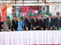 Karşıyaka'da üniversite binasının temeli atıldı...