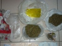 Karşıyaka'da uyuşturucu operasyonu