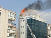 Karşıyaka'da yangın panik yarattı