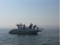 Karşıyaka'da yasak sahada karides avcılığı yapanlara ceza