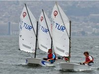 Karşıyaka'da ''yelken'' şöleni