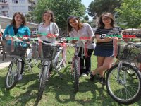 Karşıyaka'daki liselerde birincilere bisiklet hediye