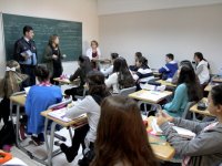 Karşıyaka'daki öğrencilere “Sağlıklı Gıda” uyarısı 